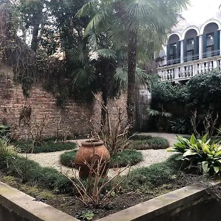 Walk On The Water ✧ 5 Minutes To Rialto Bridge Wenecja