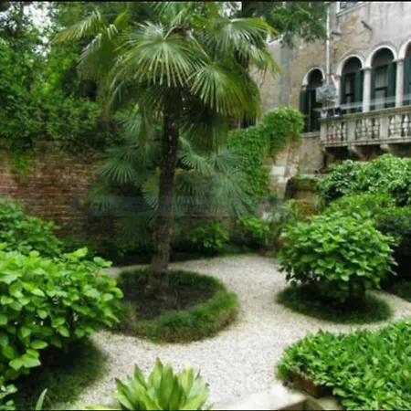 Apartment Walk On The Water ✧ 5 Minutes To Rialto Bridge *