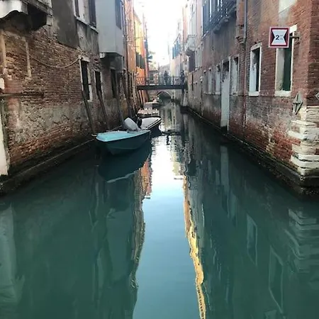 Apartament Walk On The Water ✧ 5 Minutes To Rialto Bridge Wenecja