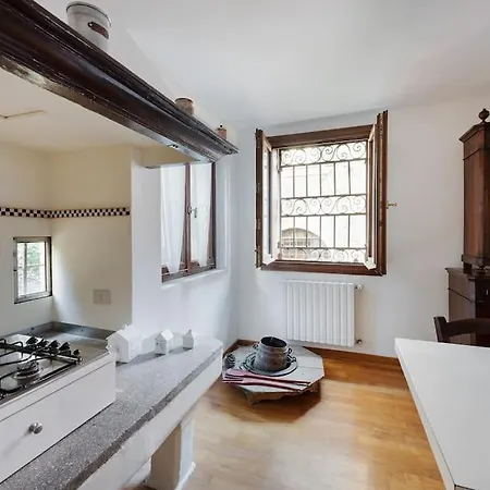 Walk On The Water ✧ 5 Minutes To Rialto Bridge Apartament